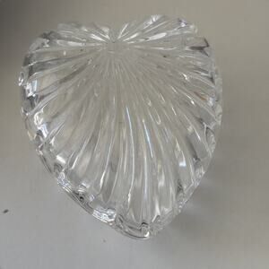RCR Made In Italy Clear Lead Crystal Heart Shaped Trinket Box Excellent Look‎
